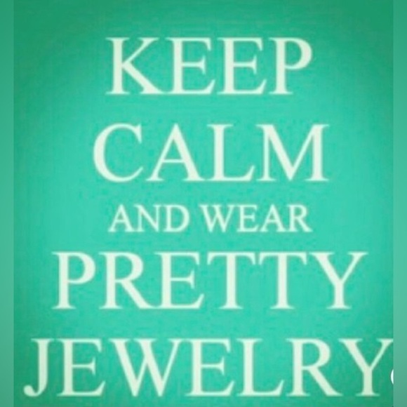 VINCE CAMUTO ~ Women’s aqua/teal blue magnetic clasp closure bracelet. - Picture 9 of 9